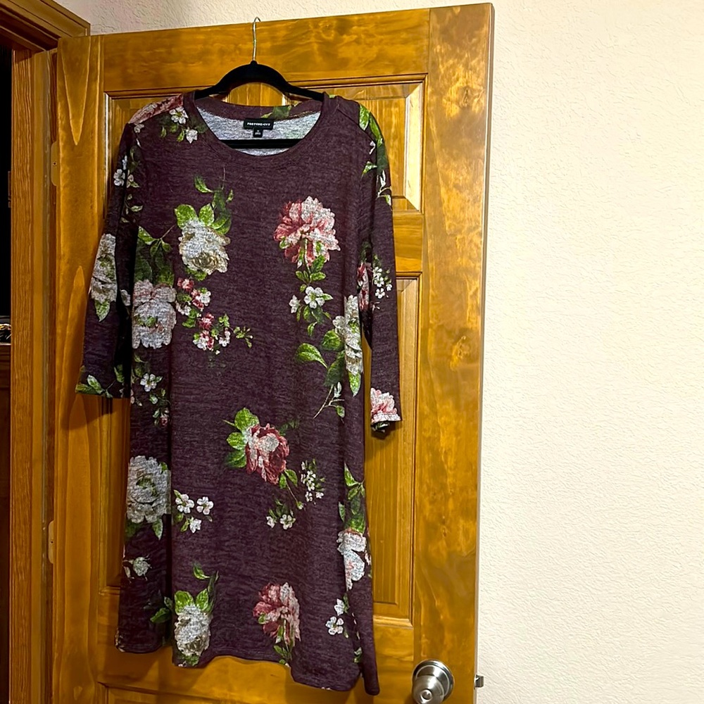 Hawthorn & Ivy Knee Length Floral Sweater Dress